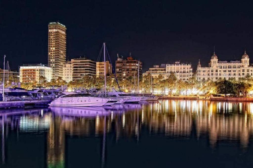 Apartamento De Diseno Centrico A 5 Min De Playa Alicante Bagian luar foto