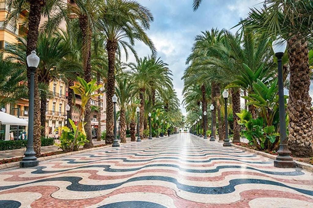Apartamento De Diseno Centrico A 5 Min De Playa Alicante Bagian luar foto
