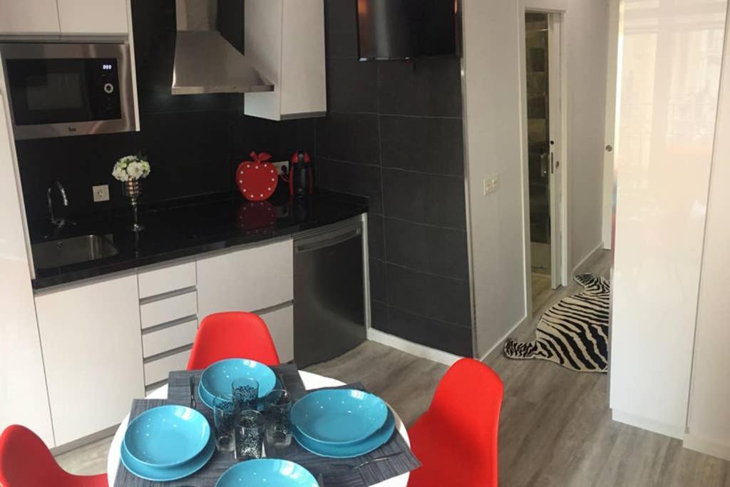 Apartamento De Diseno Centrico A 5 Min De Playa Alicante Bagian luar foto